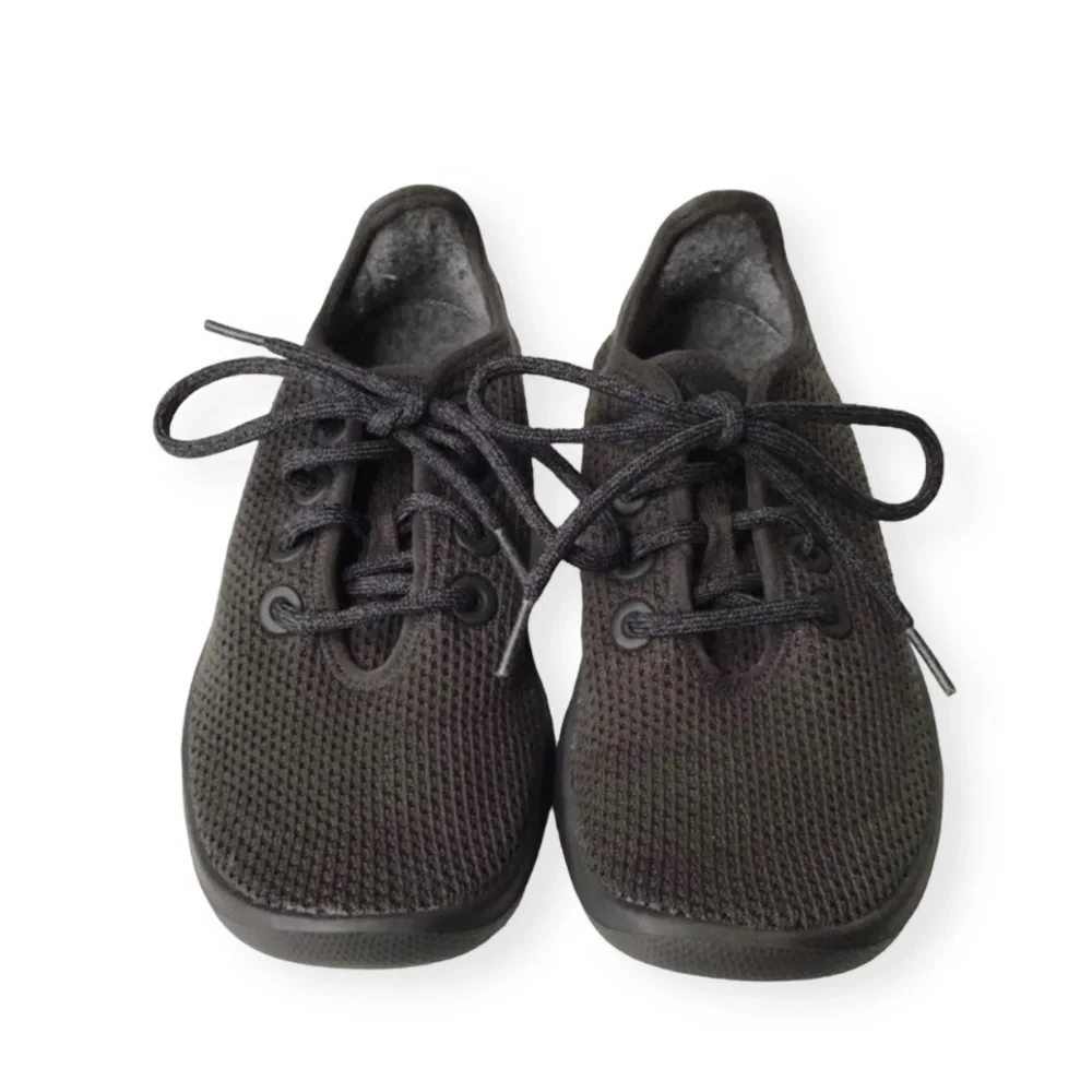 Allbirds Tree Runner in Charcoal Size 6.